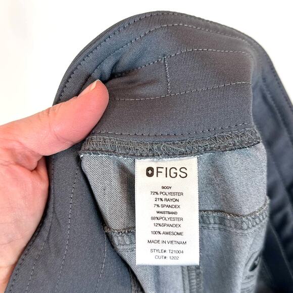 Figs Kade Cargo Scrubs Pants Women's Size Large Graphite Workwear Straight Leg - Picture 5 of 6